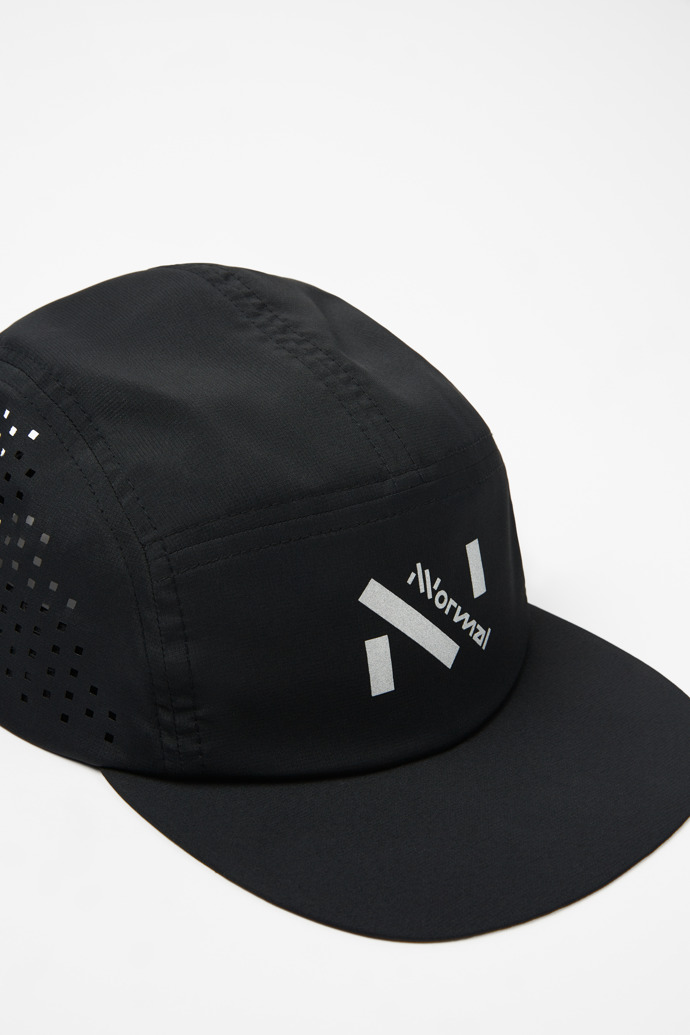 Race Cap Reinforced black race cap for men