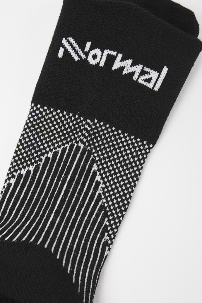 Running Socks Black Black compressive mid-cut running socks for men