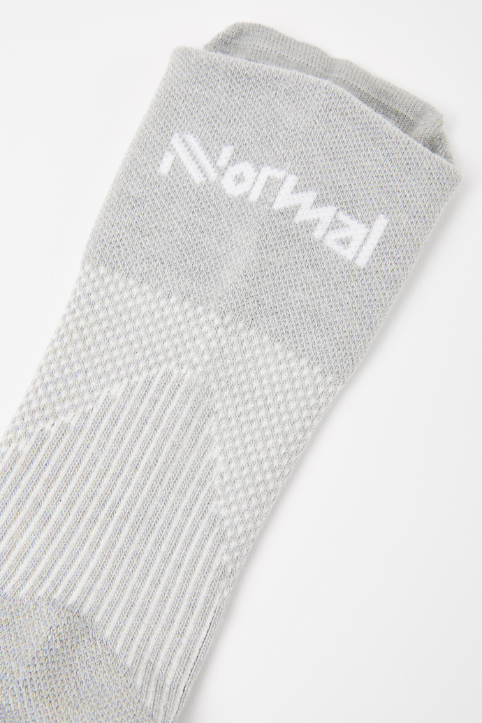 Running Socks Grey Grey compressive mid-cut running socks for men