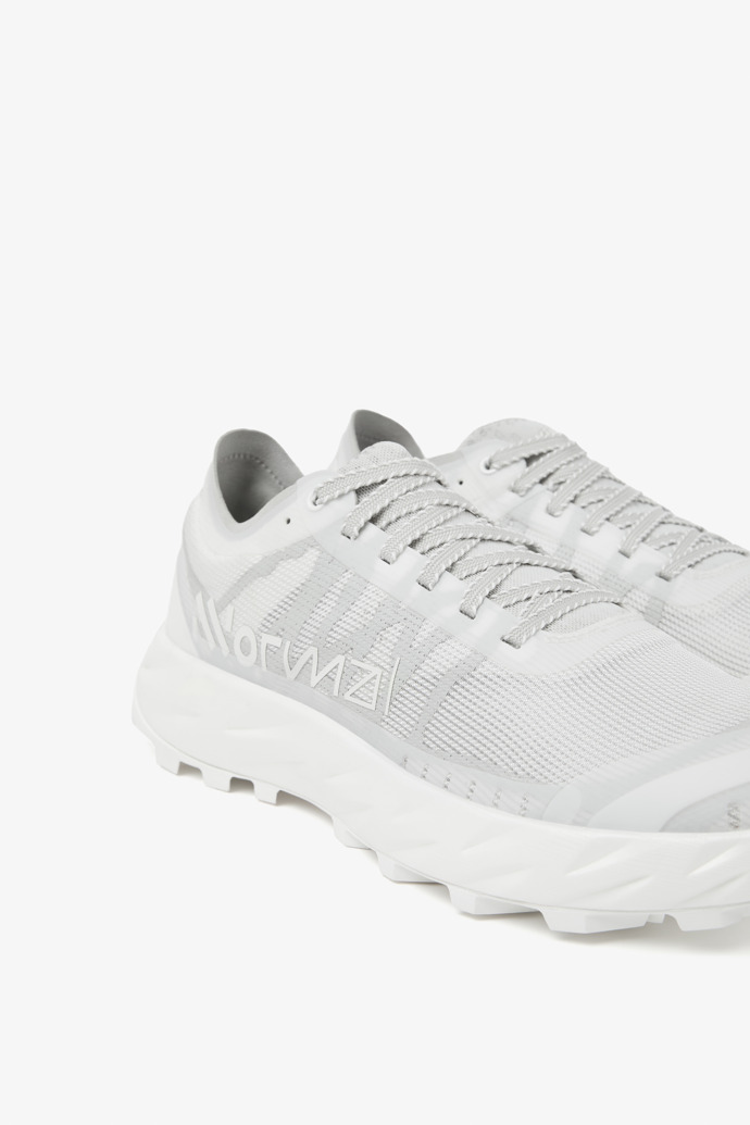 Kjerag Brut White Women's white trail running shoes with maximum performance