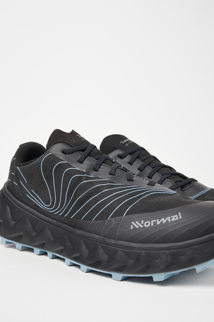 Tomir 01 WP Shoe Black/Blue Black running shoes for woman